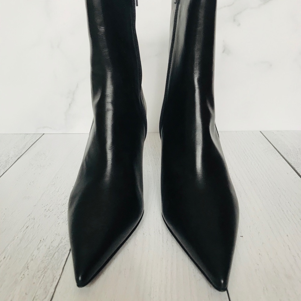 Kenneth Cole Pointed Ankle Boot
